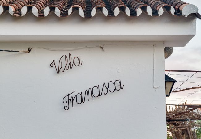 Villa a Nerja - Villa Francisca by Casasol
