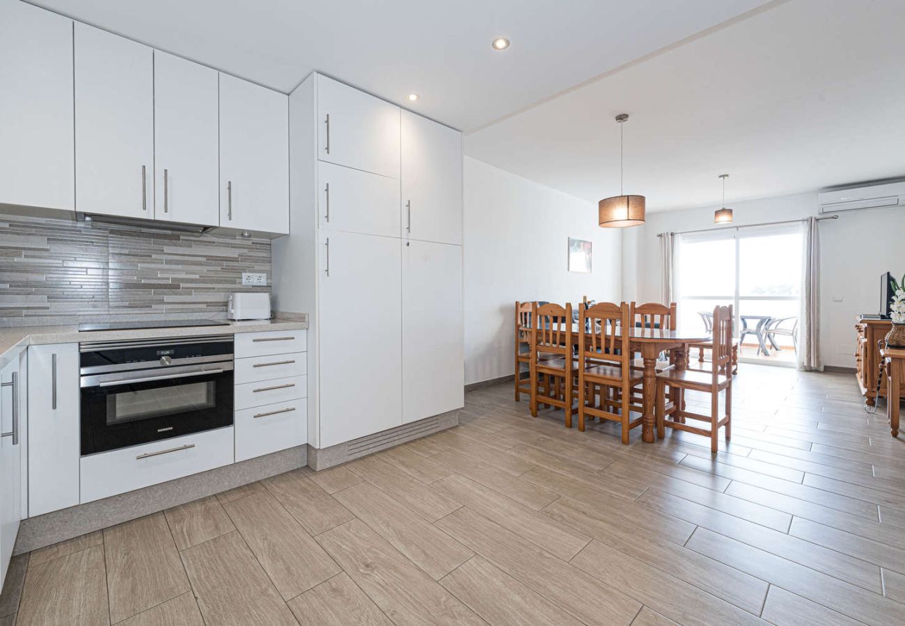 Appartamento a Nerja - Appartamento Valparaiso 1B a Playa Burriana con piscina e 2 bagni