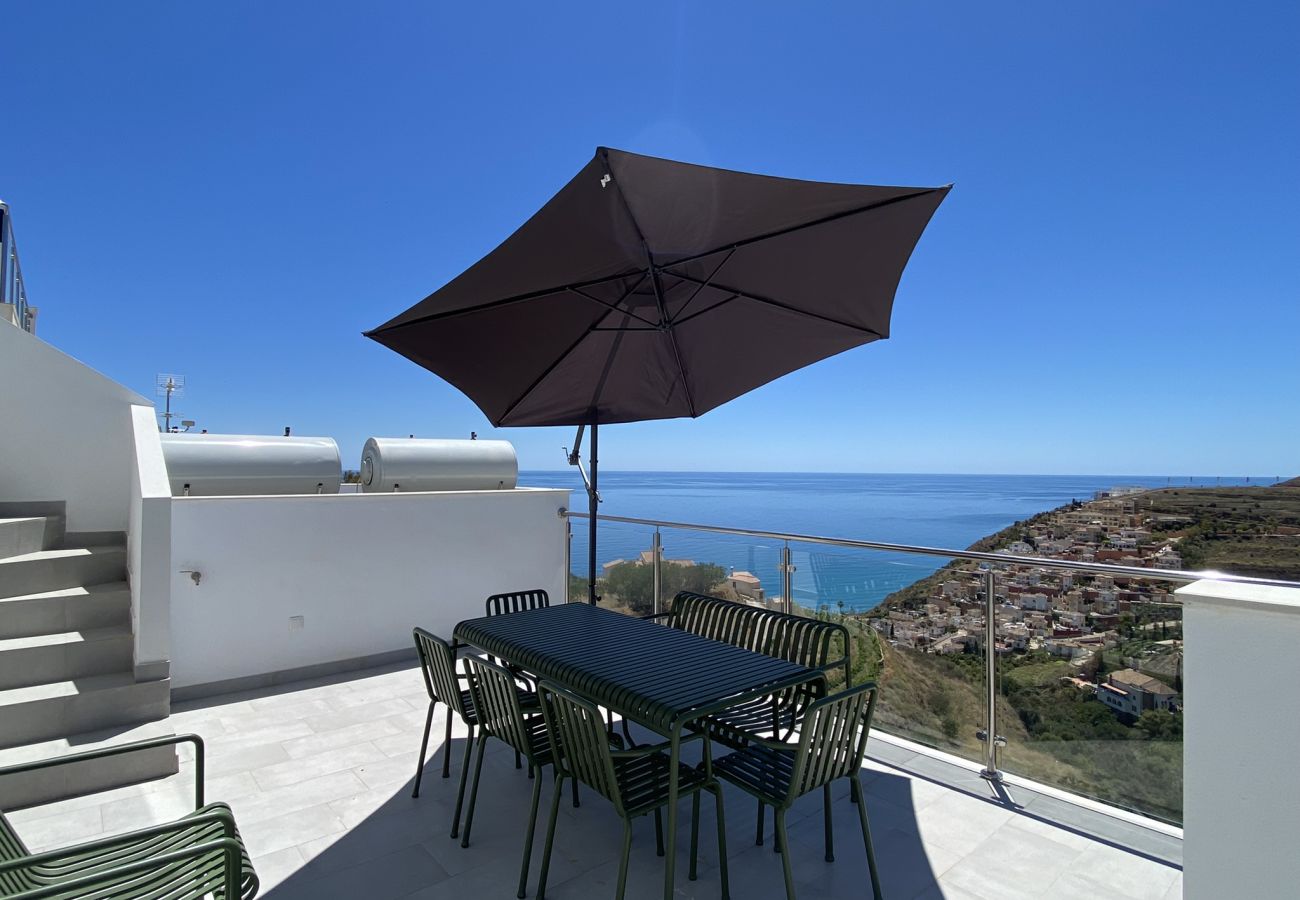 Appartamento a Nerja - Penthouse Balcon del Mar Deluxe 3: Attico con 100m² di terrazza e vista mare