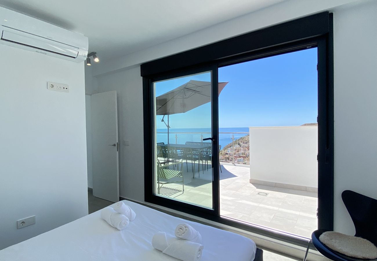 Appartamento a Nerja - Penthouse Balcon del Mar Deluxe 3: Attico con 100m² di terrazza e vista mare