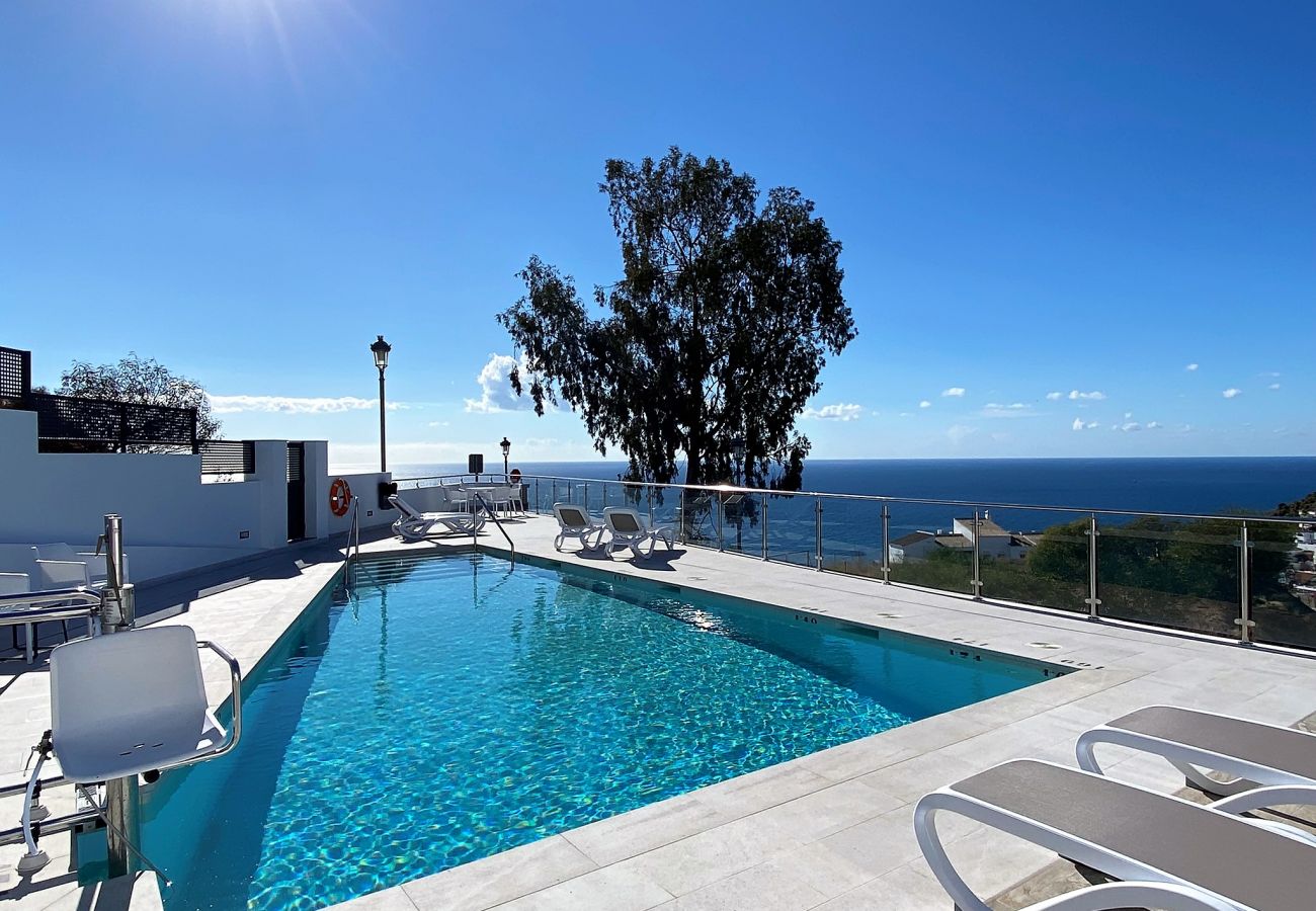 Appartamento a Nerja - Penthouse Balcon del Mar Deluxe 3: Attico con 100m² di terrazza e vista mare
