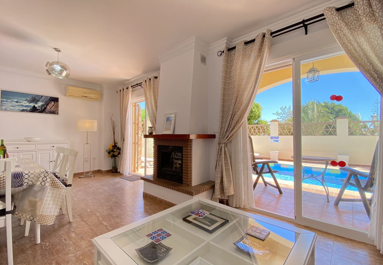 Villa a Nerja - Villa Madrid Private Pool by Casasol