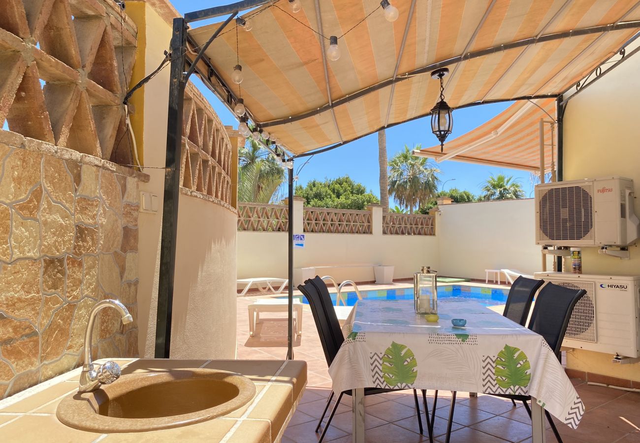 Villa a Nerja - Villa Madrid Private Pool by Casasol