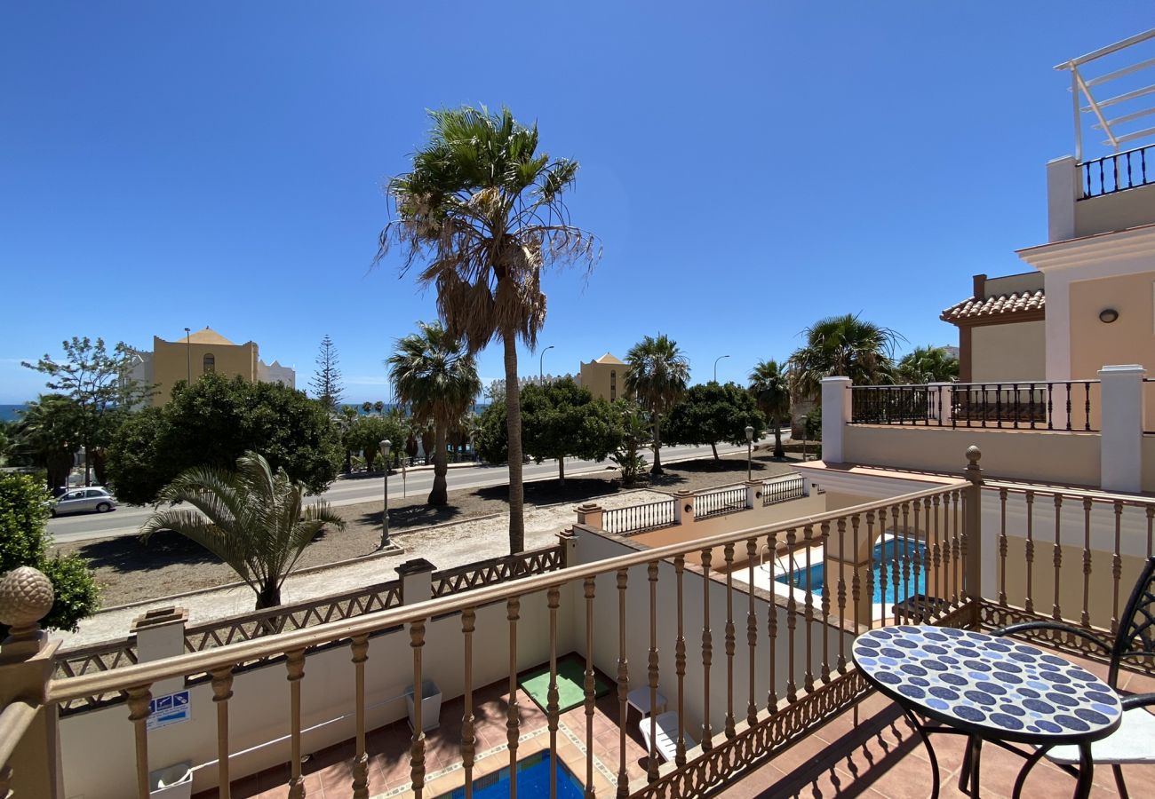Villa a Nerja - Villa Madrid Private Pool by Casasol
