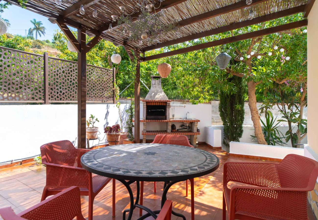 Villa a Torrox Costa - Villa Calidum: Villa con Piscina Privata a Nerja