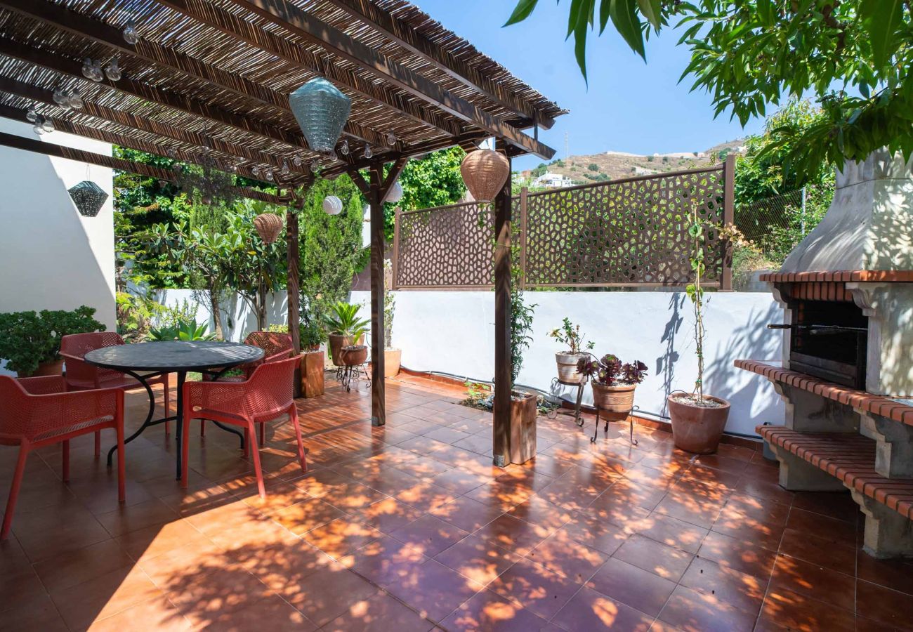 Villa a Torrox Costa - Villa Calidum: Villa con Piscina Privata a Nerja