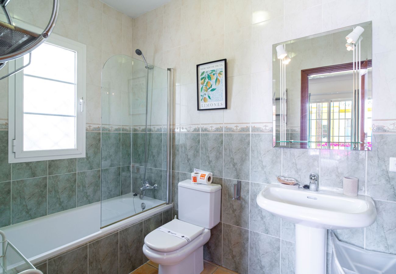 Villa a Torrox Costa - Villa Calidum: Villa con Piscina Privata a Nerja
