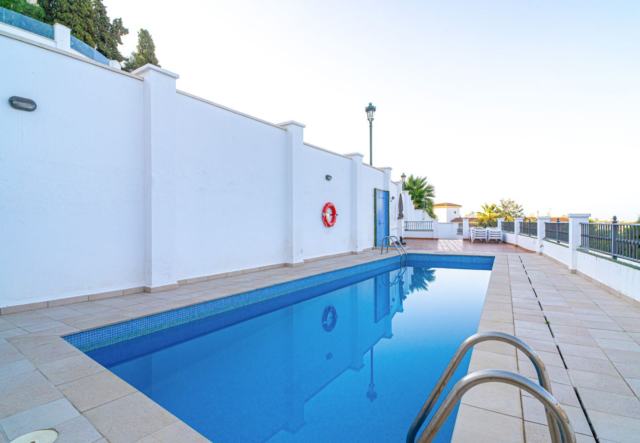 Villa a Nerja - Villa La Dorada 4 Burriana by Casasol 