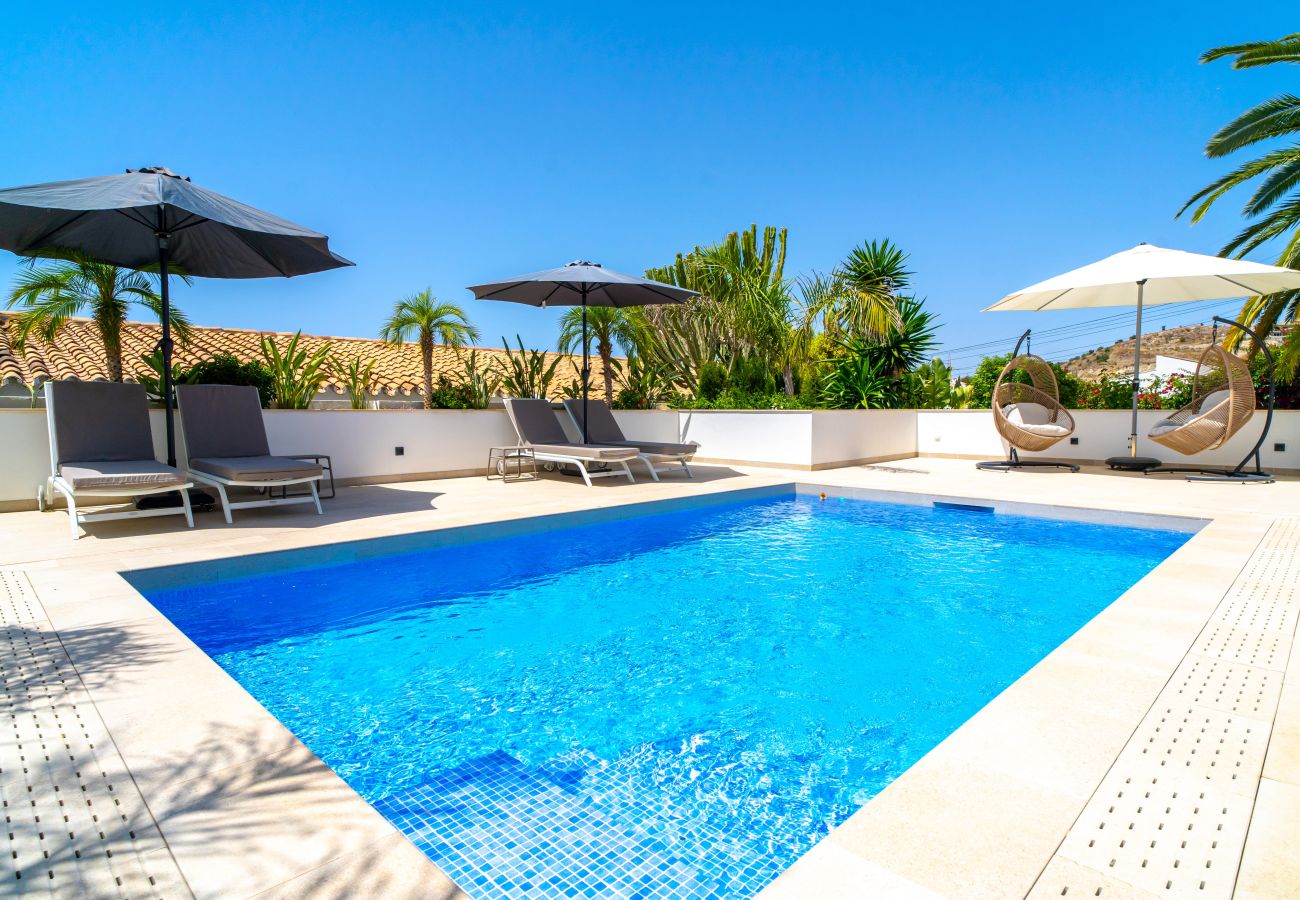 Villa a Nerja - Villa Grand Pool Terrace by Casasol