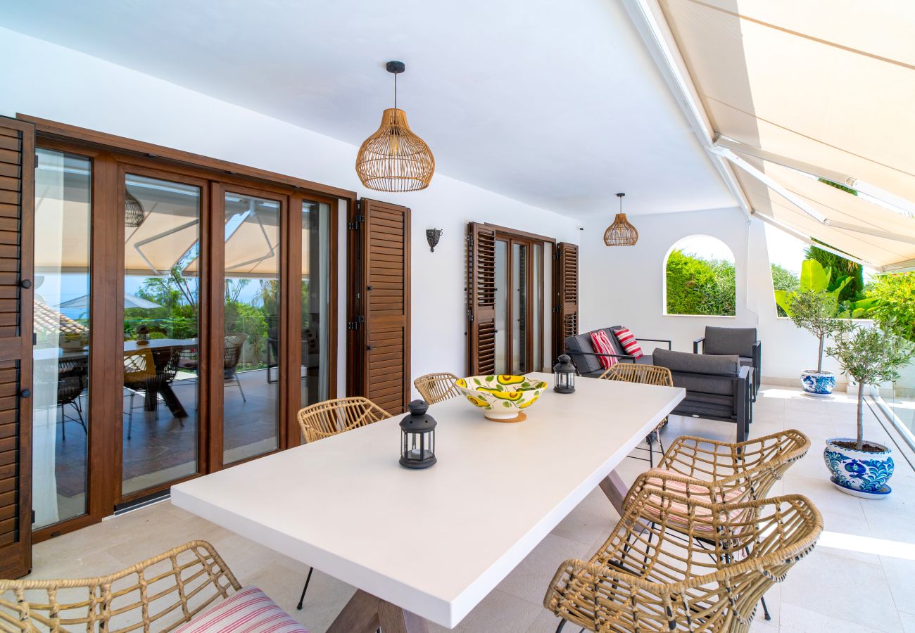 Villa a Nerja - Villa Grand Pool Terrace by Casasol