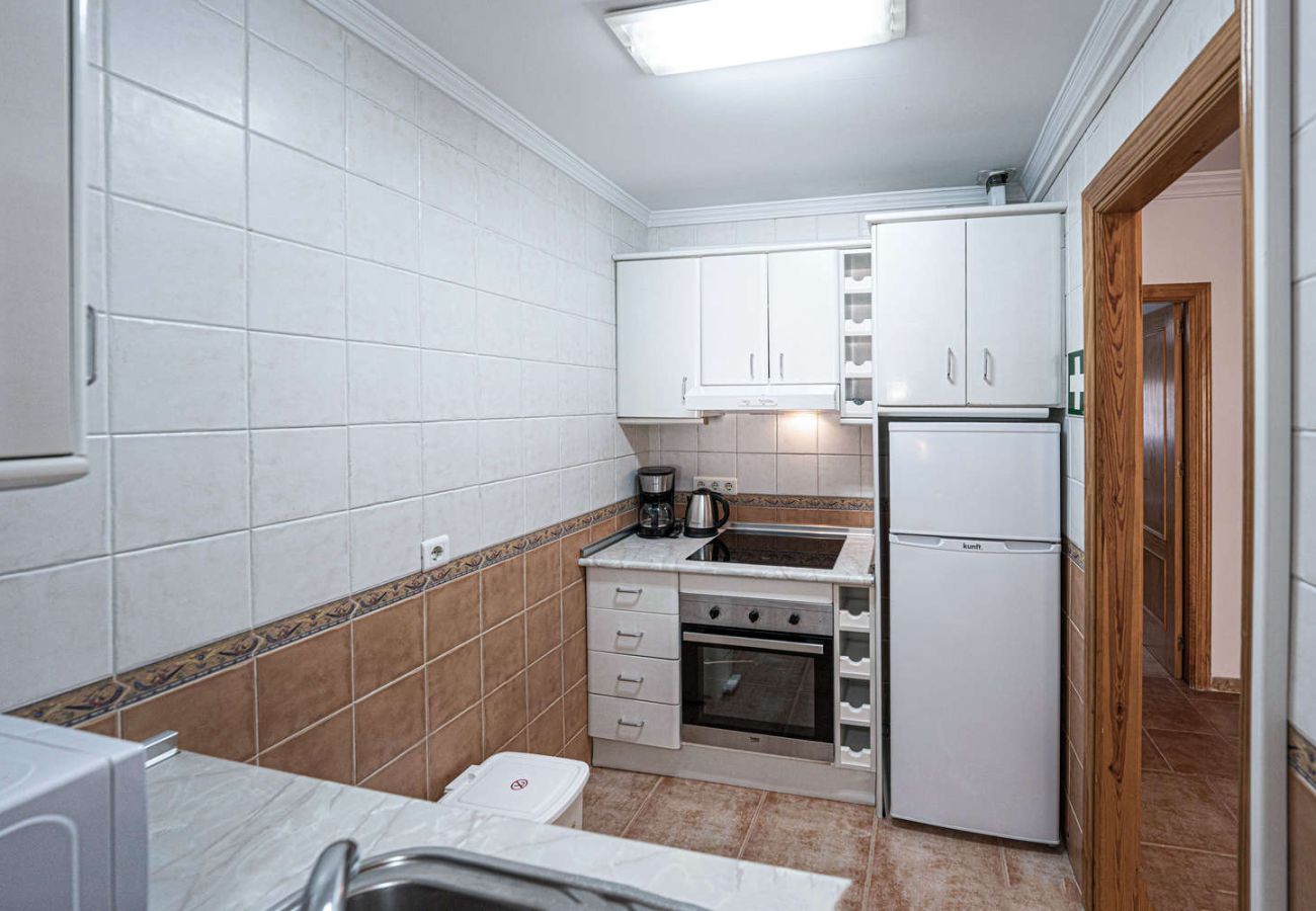 Appartamento a Nerja - Torrecilla Urban Beach Nerja: Appartamento Moderno con Piscina sul Tetto