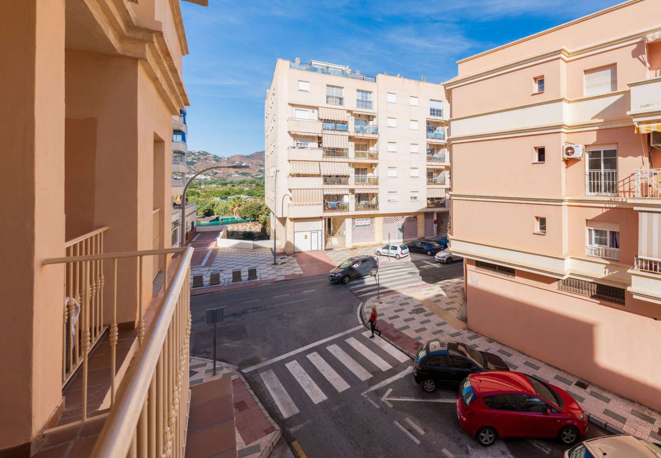 Appartamento a Nerja - Torrecilla Urban Beach Nerja: Appartamento Moderno con Piscina sul Tetto