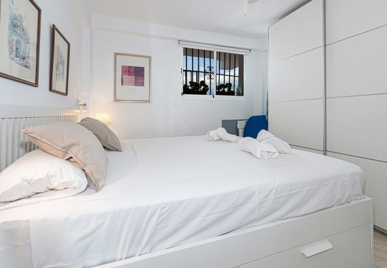 Camera con letto matrimoniale