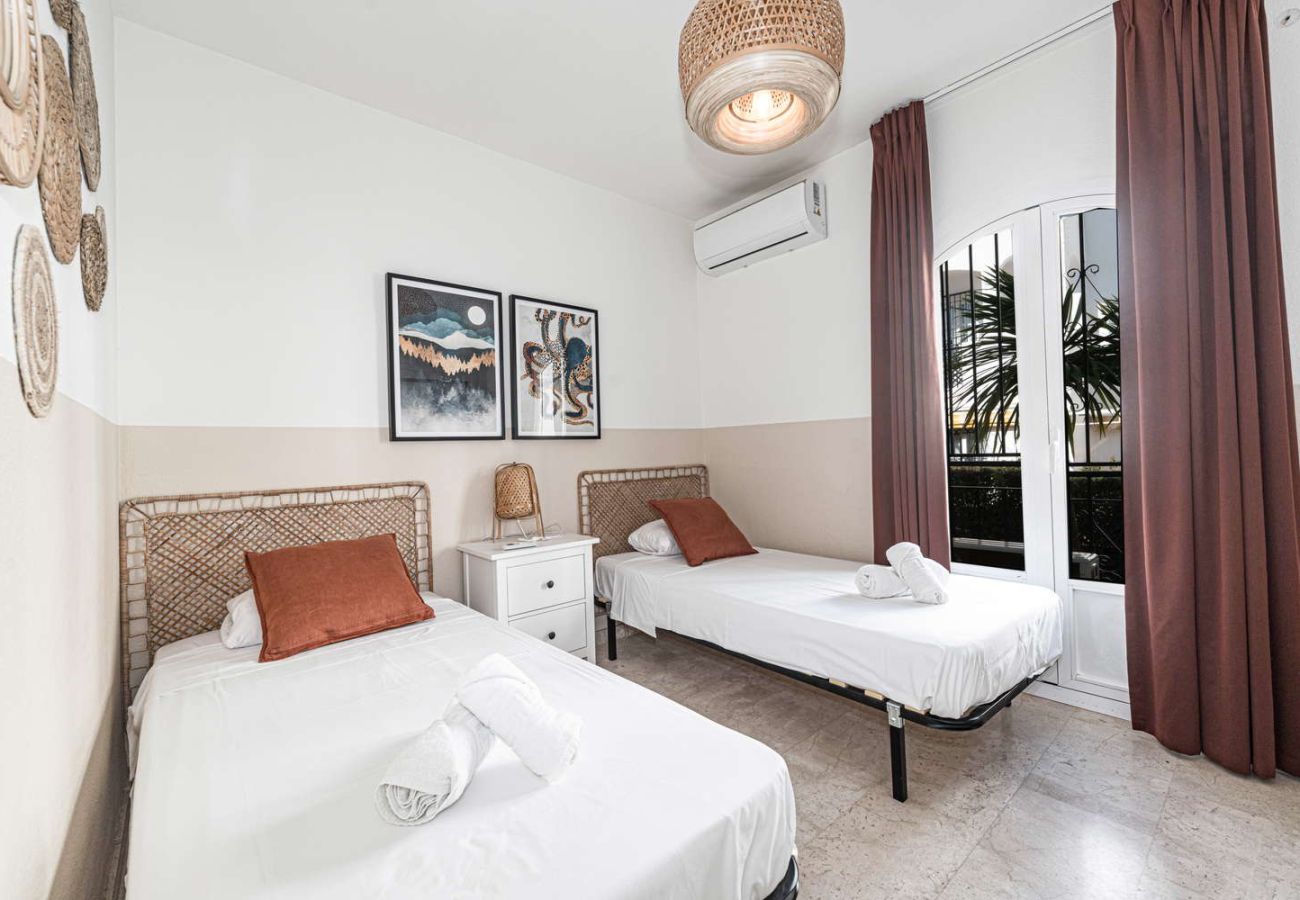 Appartamento a Nerja - Casa Lena Verano Azul Nerja: Duplex per Famiglie con Vista Mare