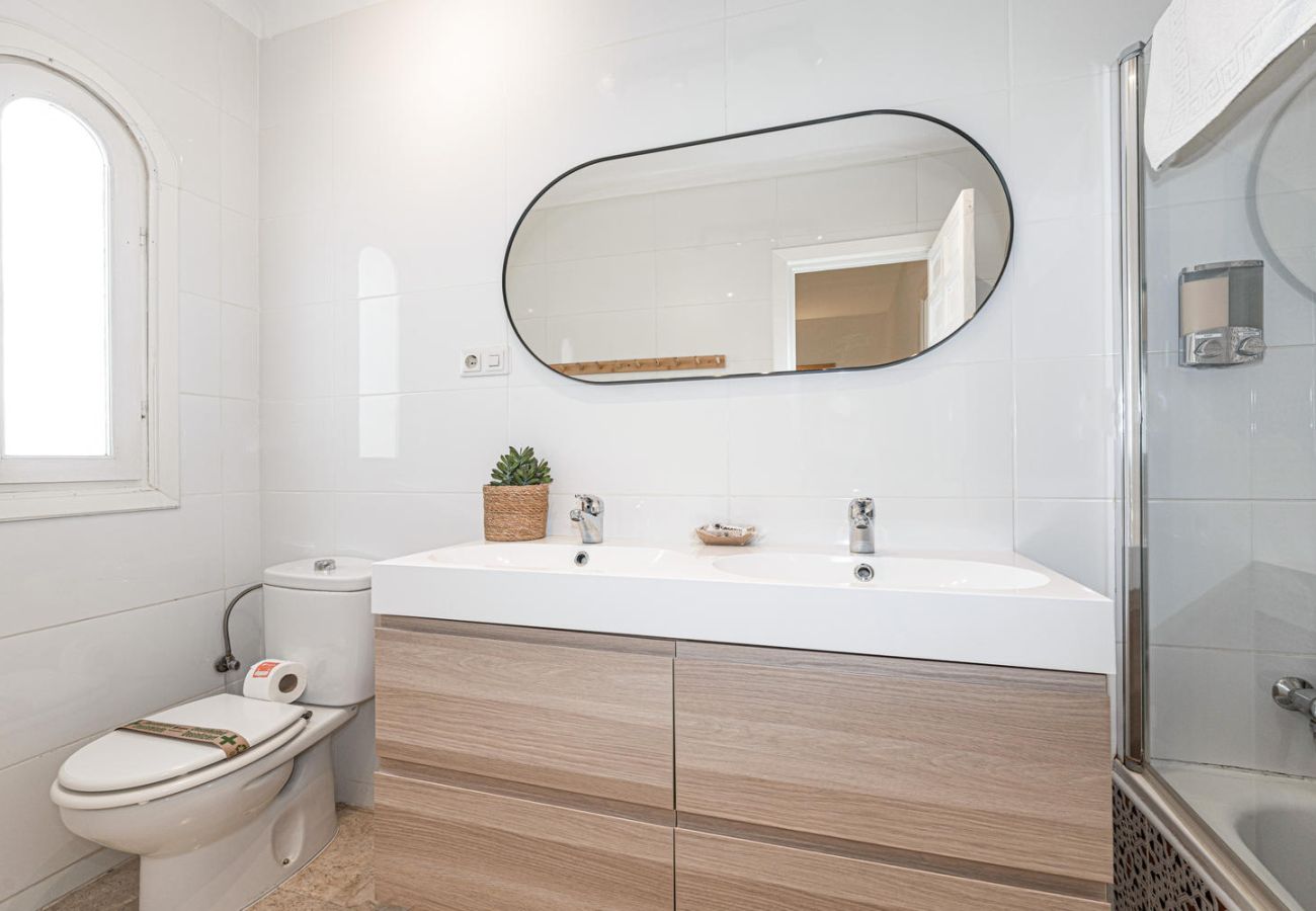 Appartamento a Nerja - Casa Lena Verano Azul Nerja: Duplex per Famiglie con Vista Mare