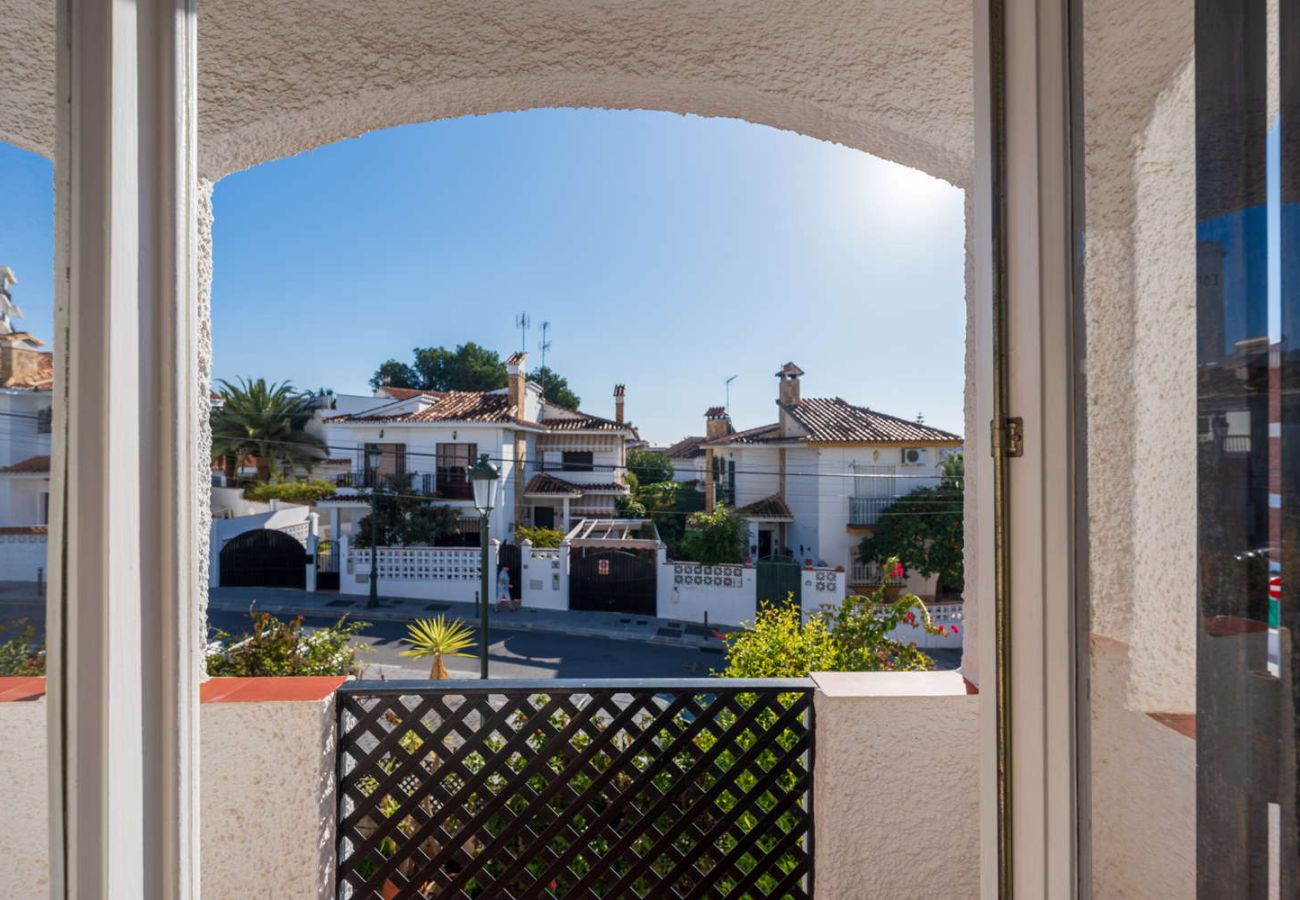 Appartamento a Nerja - Casa Lena Verano Azul Nerja: Duplex per Famiglie con Vista Mare