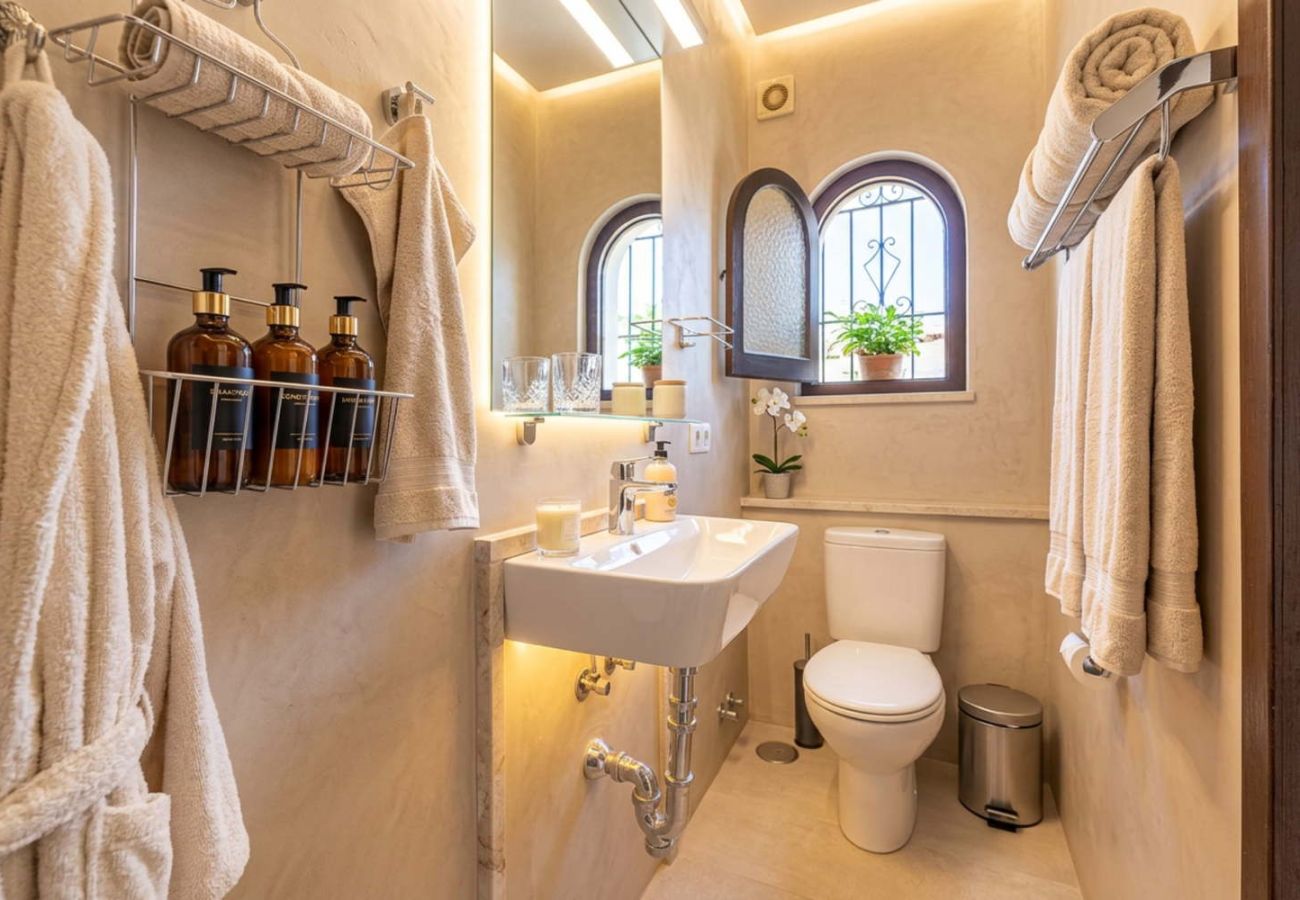 Casa a schiera a Nerja - Casa Lavanda – Casa vacanze a Nerja con vista mare e piscina