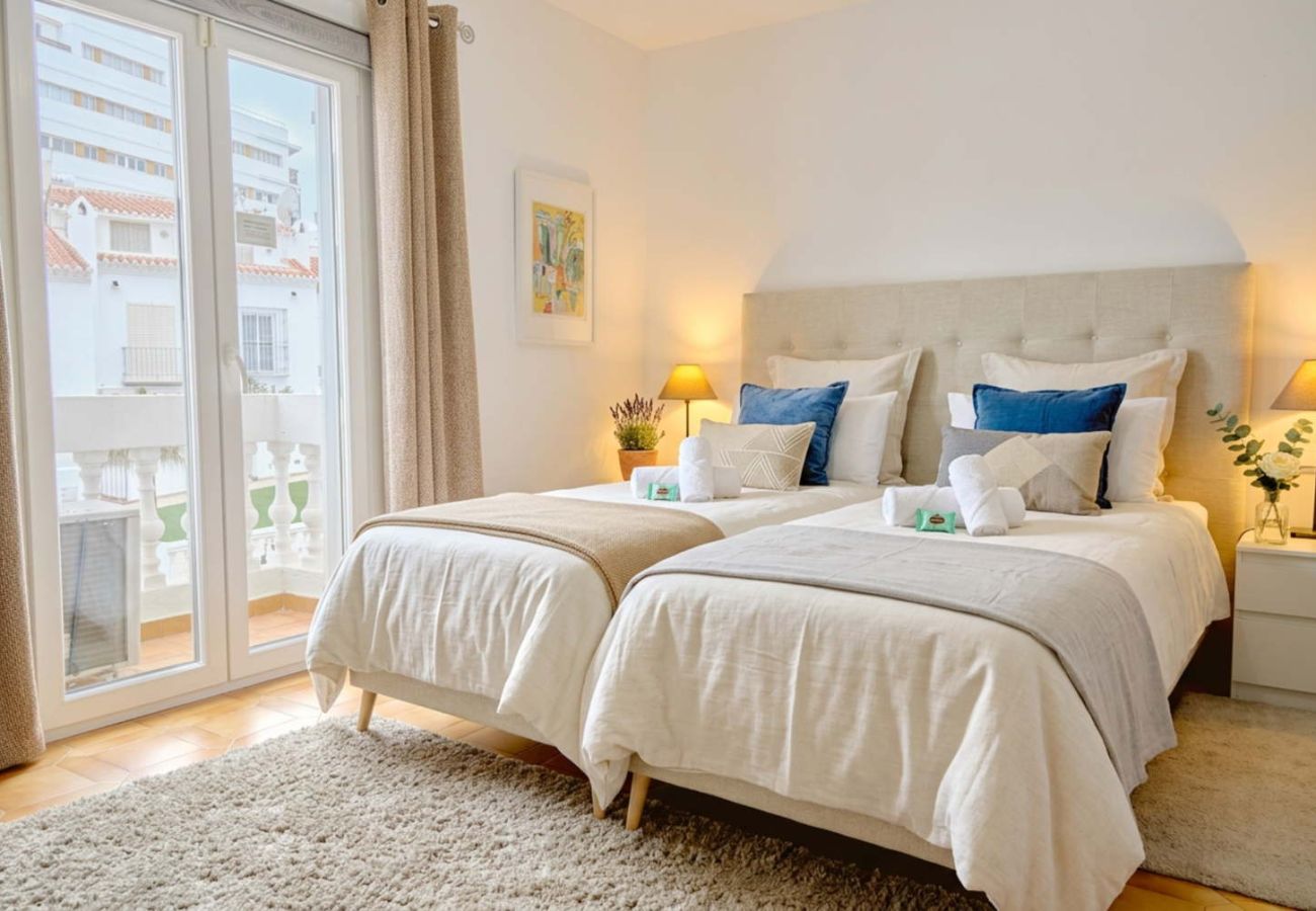 Casa a schiera a Nerja - Casa Lavanda – Casa vacanze a Nerja con vista mare e piscina