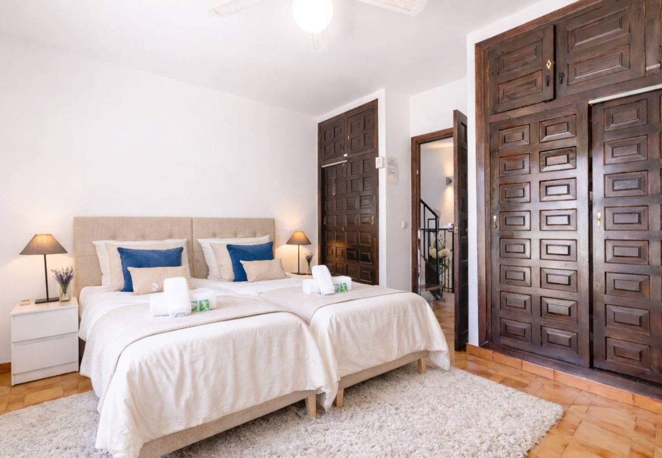 Casa a schiera a Nerja - Casa Lavanda – Casa vacanze a Nerja con vista mare e piscina