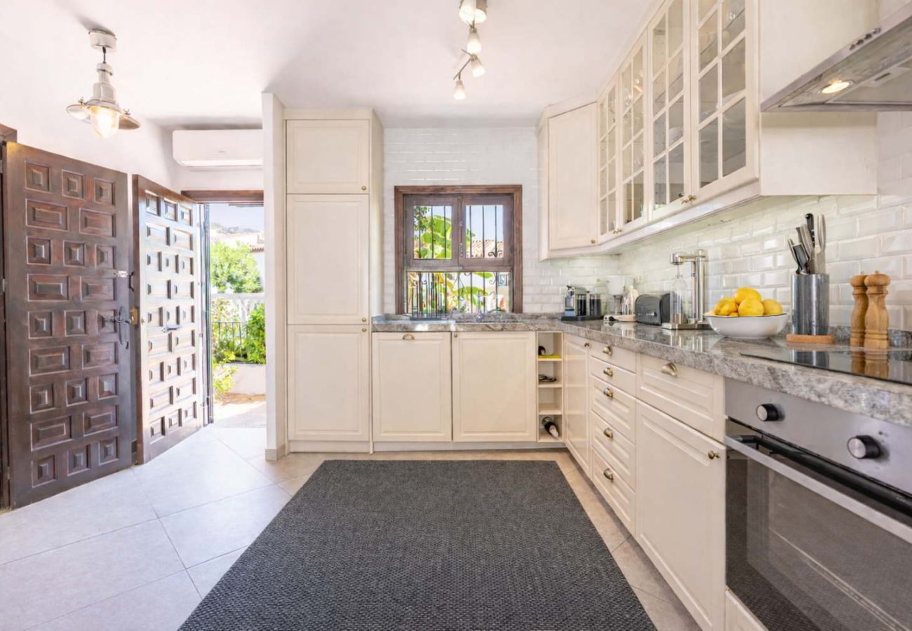 Casa a schiera a Nerja - Casa Lavanda – Casa vacanze a Nerja con vista mare e piscina