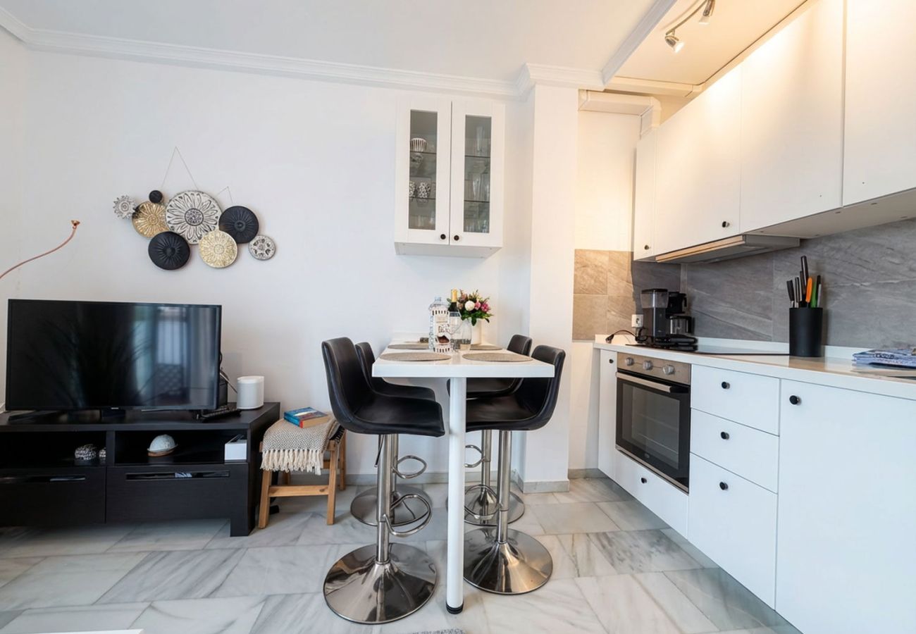 Appartamento a Nerja - Appartamento Casa Monica a Verano Azul: Vista Mare e Solarium sul tetto