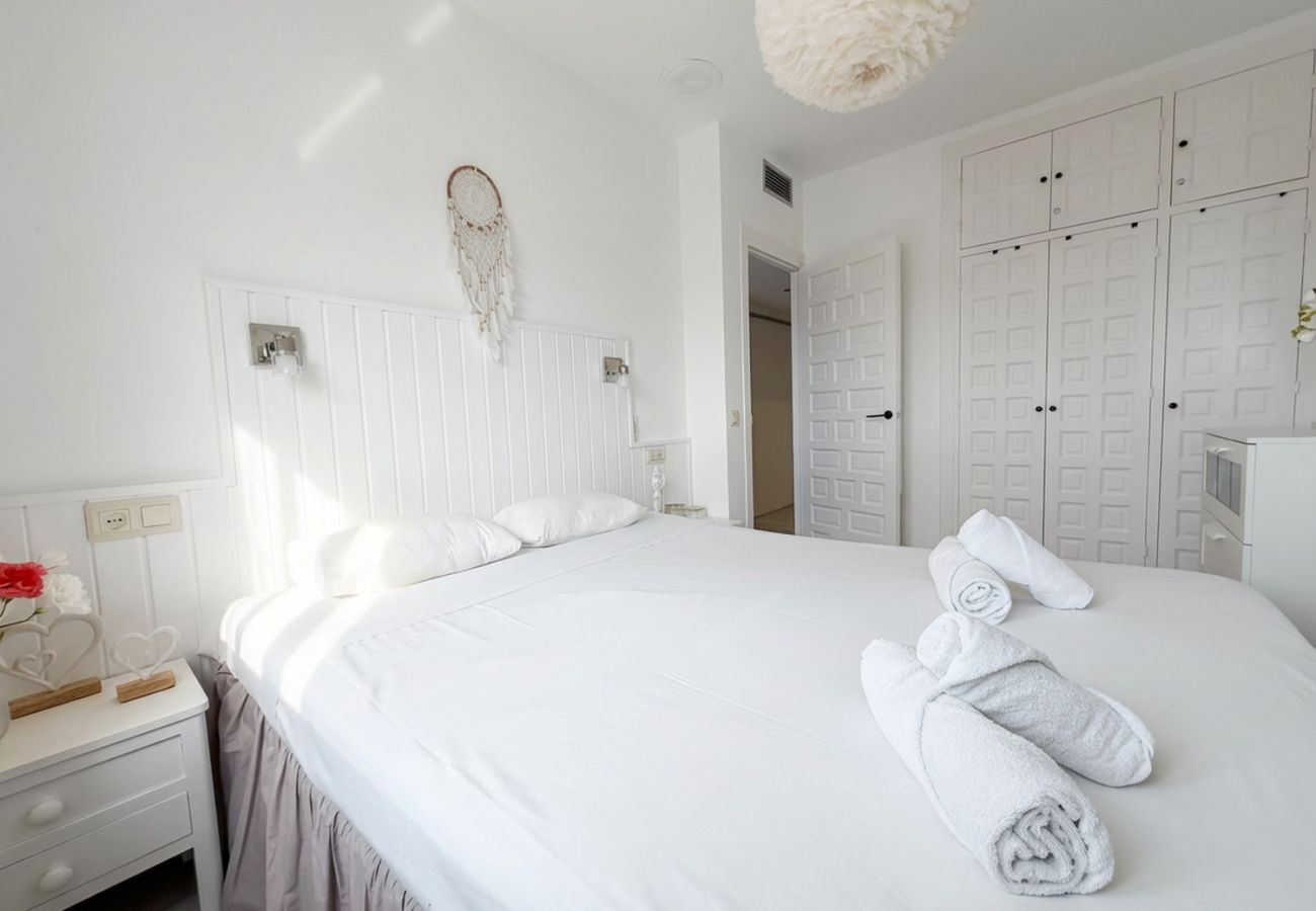 Appartamento a Nerja - Appartamento Casa Monica a Verano Azul: Vista Mare e Solarium sul tetto