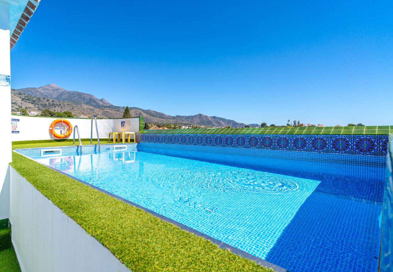 Appartamento a Nerja - Appartamento Casa Monica a Verano Azul: Vista Mare e Solarium sul tetto