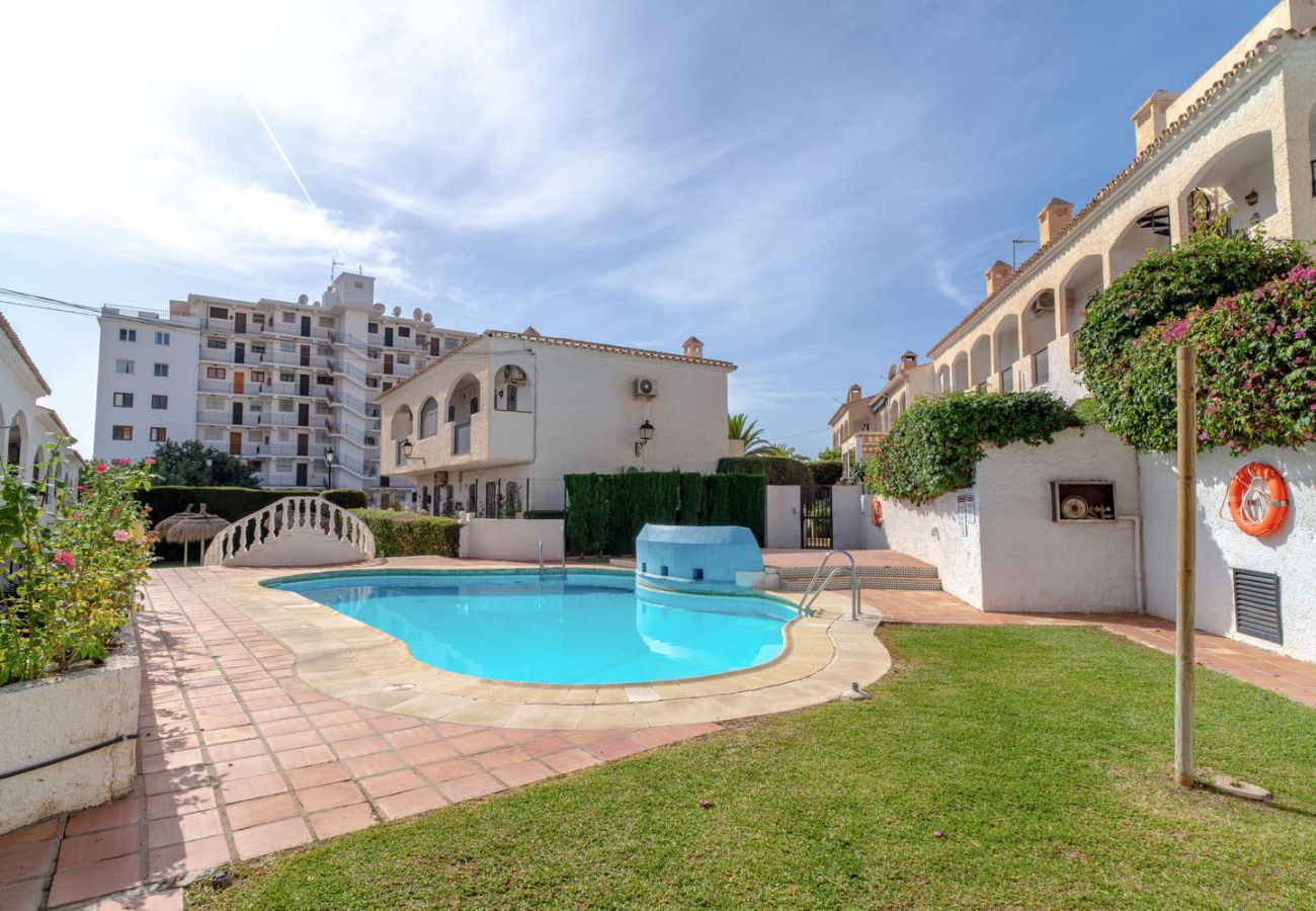 Appartamento a Nerja - Appartamento Casa Monica a Verano Azul: Vista Mare e Solarium sul tetto