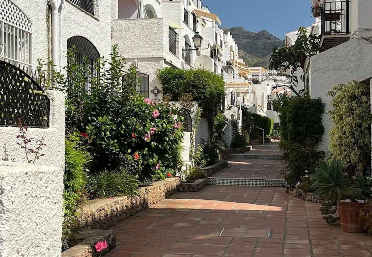 Appartamento a Nerja - Appartamento Casa Monica a Verano Azul: Vista Mare e Solarium sul tetto