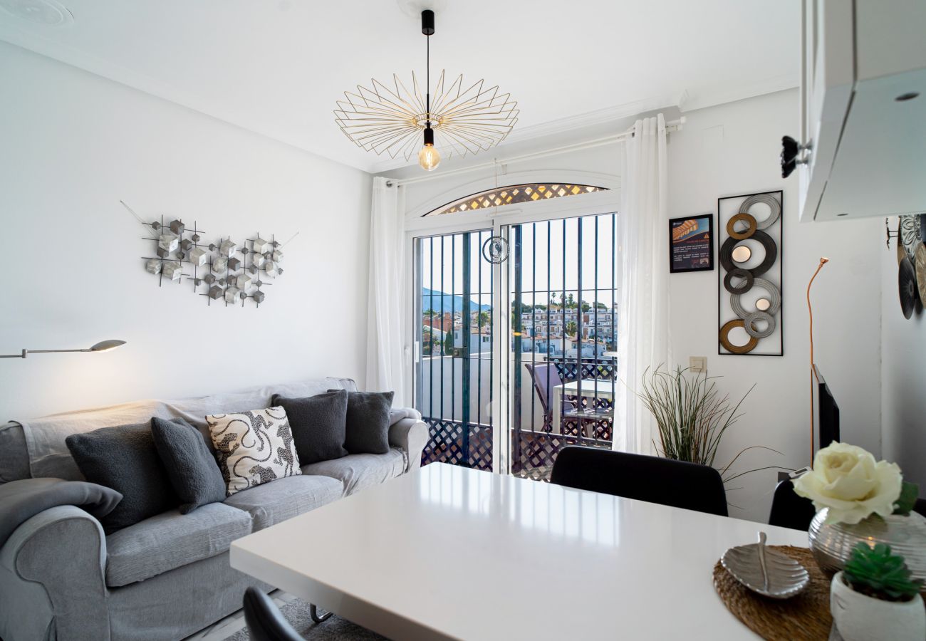 Appartamento a Nerja - Appartamento Casa Monica a Verano Azul: Vista Mare e Solarium sul tetto