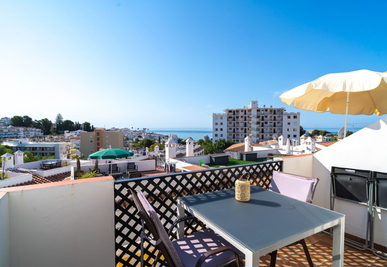 Appartamento a Nerja - Appartamento Casa Monica a Verano Azul: Vista Mare e Solarium sul tetto