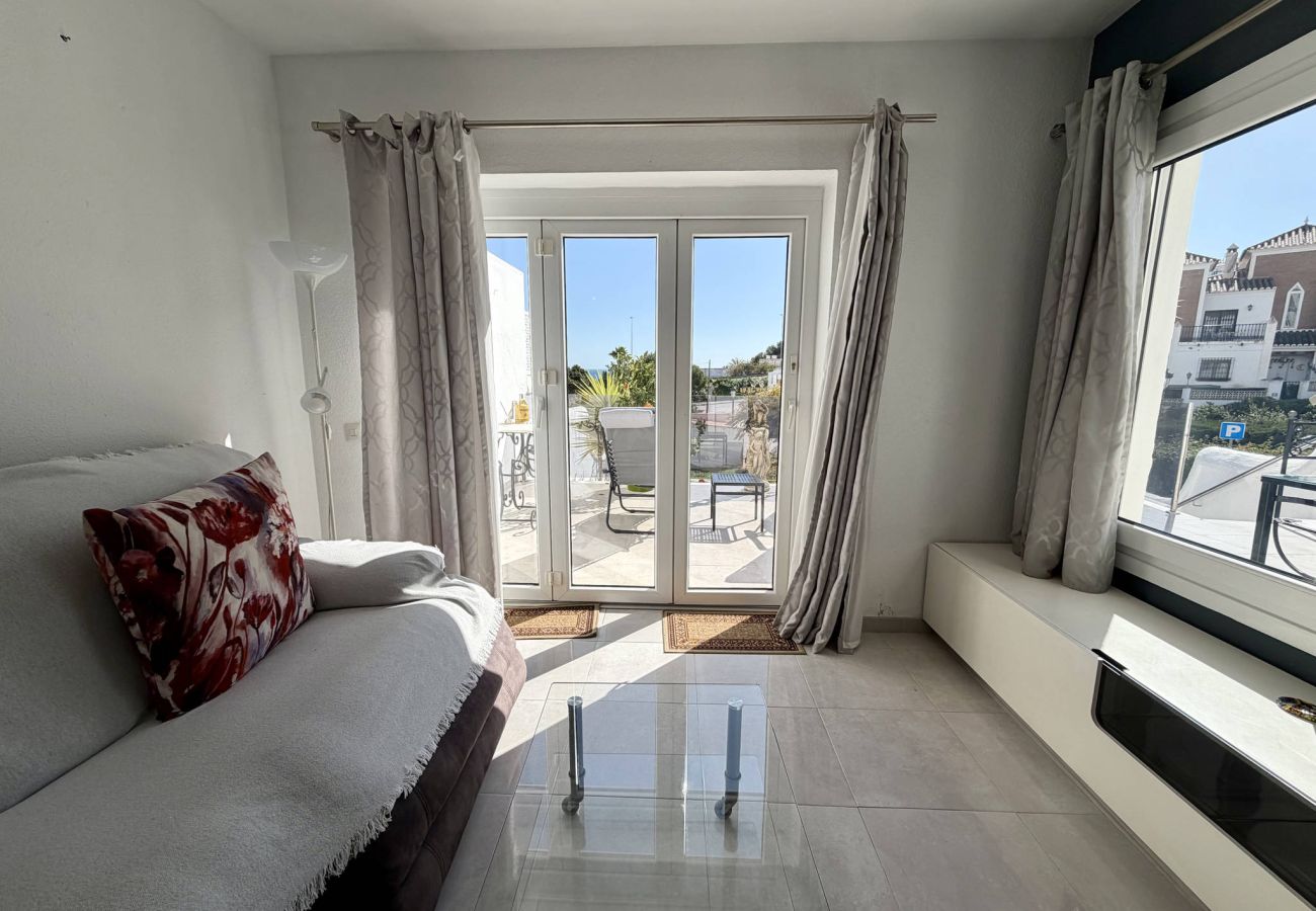 Appartamento a Nerja - Ferienwohnung Tropicana 6C in Nerja mit Meerblick