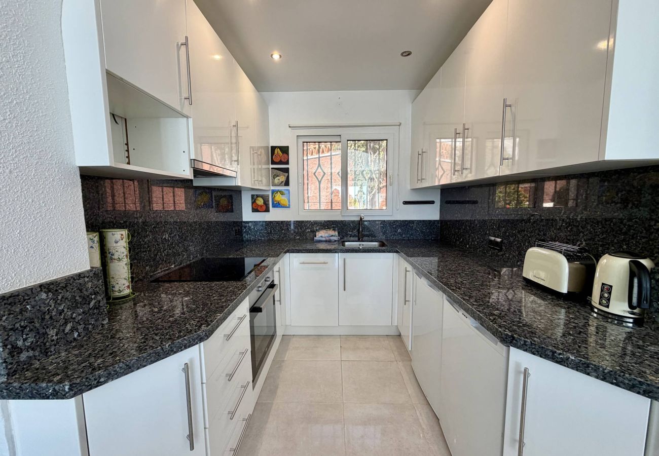 Appartamento a Nerja - Ferienwohnung Tropicana 6C in Nerja mit Meerblick