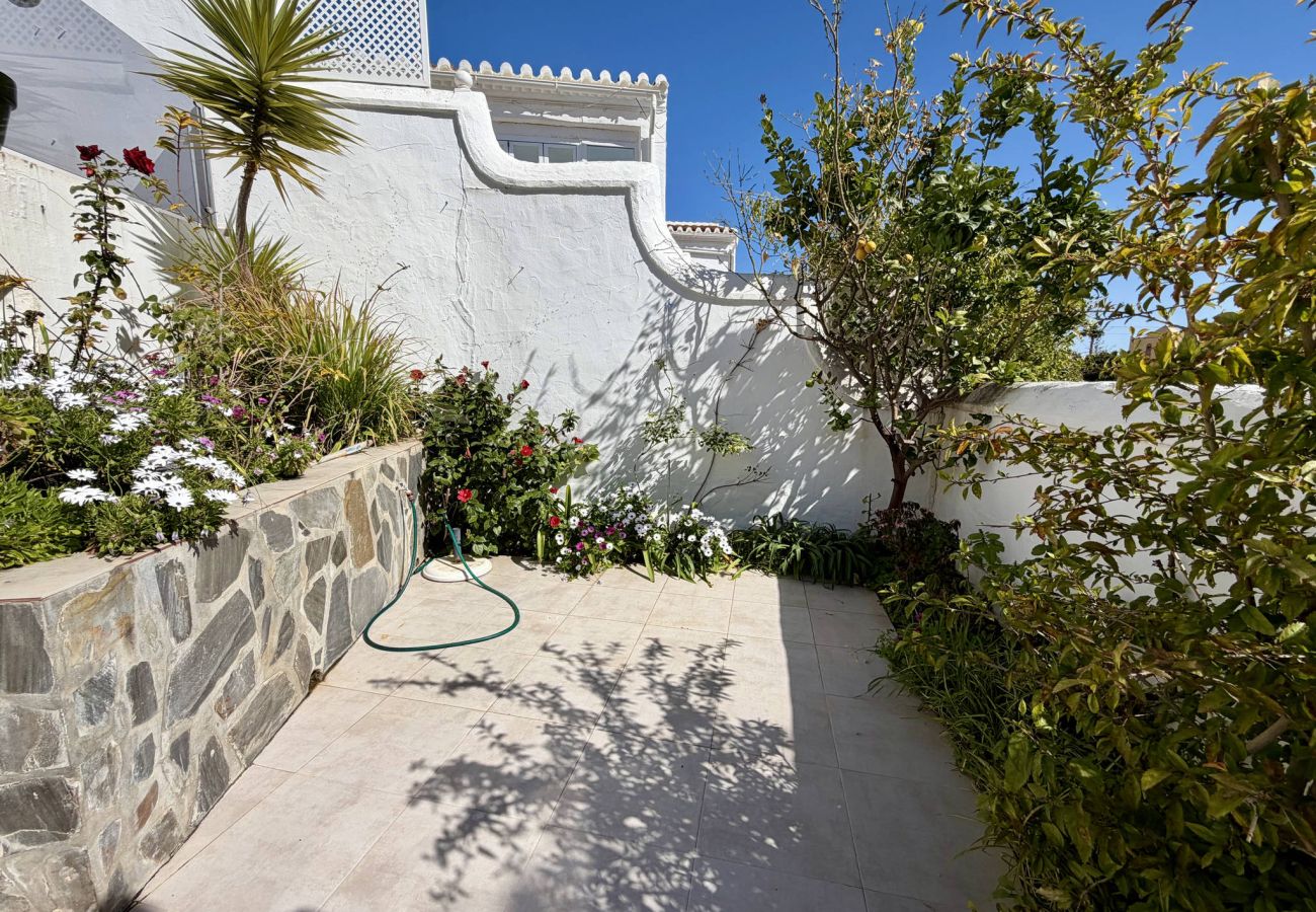 Appartamento a Nerja - Ferienwohnung Tropicana 6C in Nerja mit Meerblick