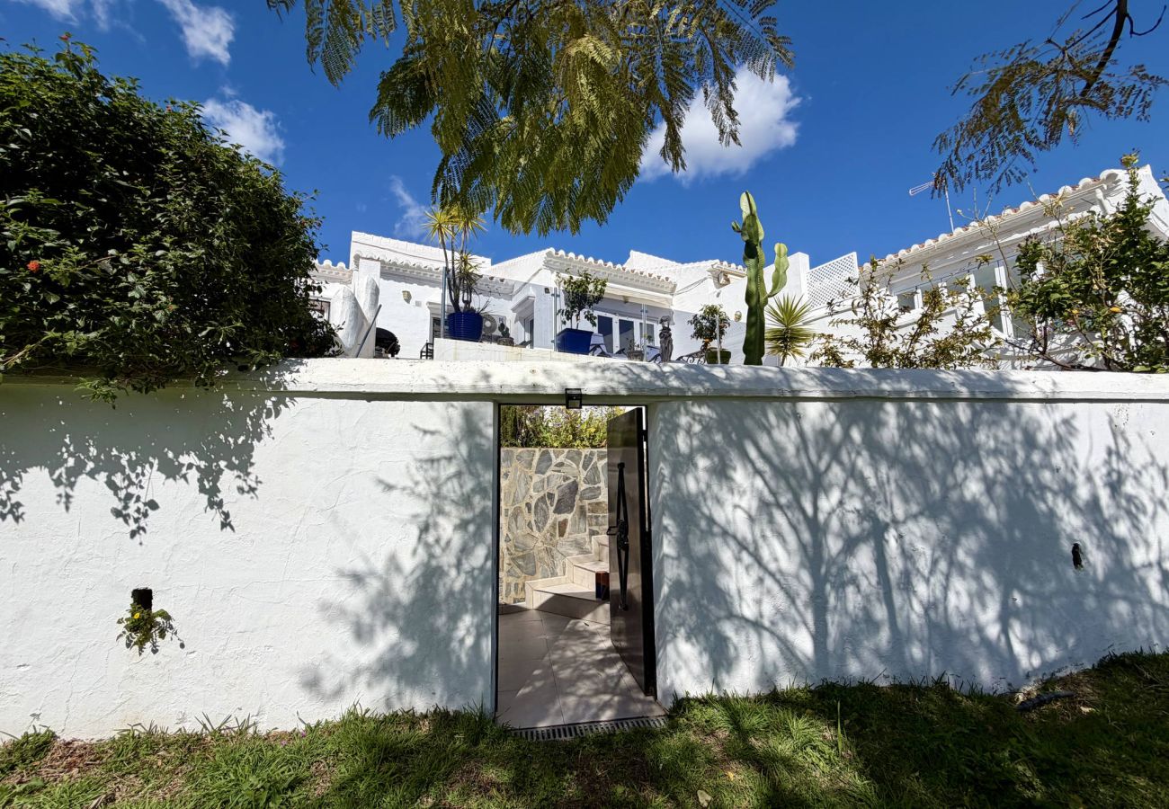 Appartamento a Nerja - Ferienwohnung Tropicana 6C in Nerja mit Meerblick