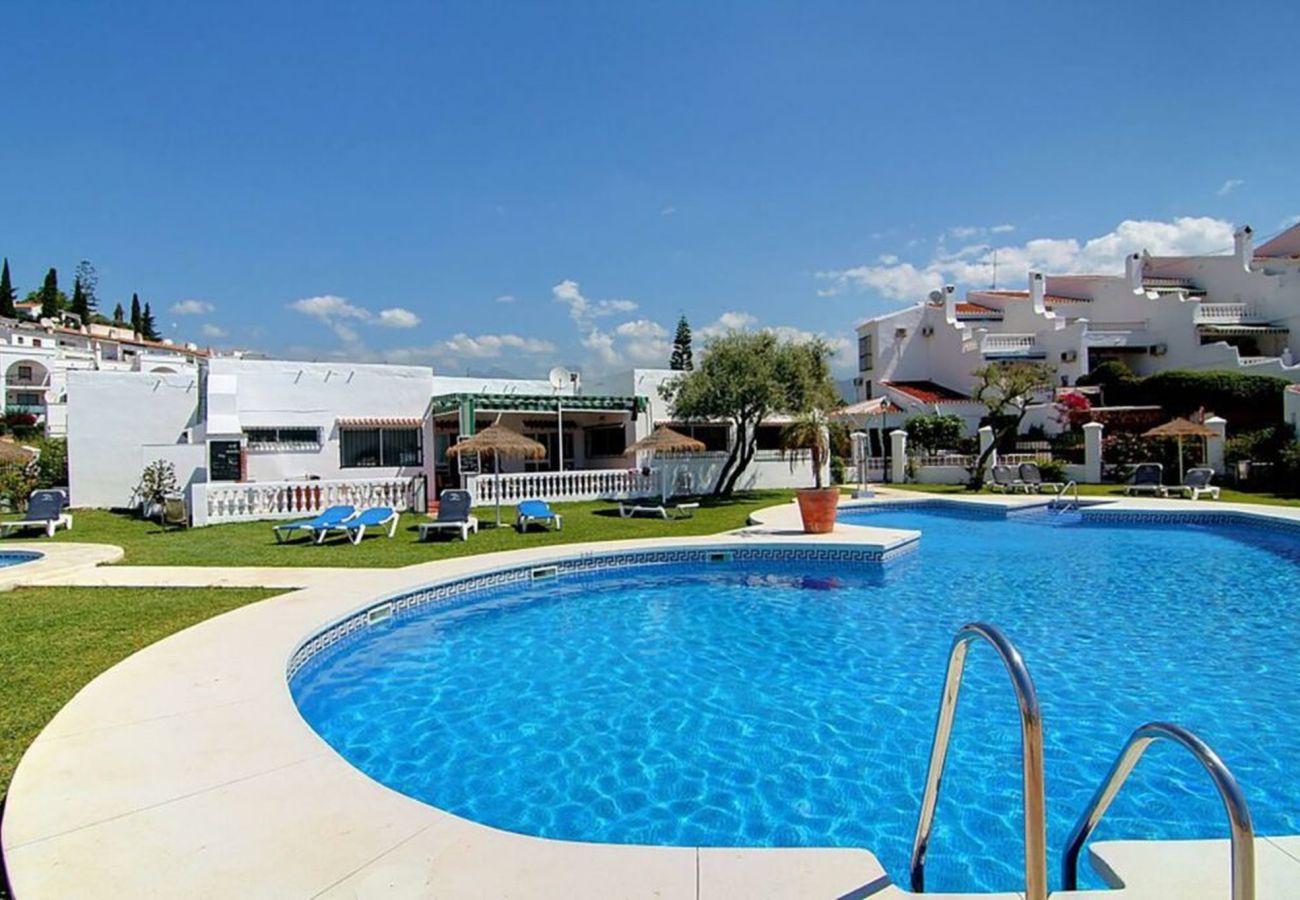 Appartamento a Nerja - Ferienwohnung Tropicana 6C in Nerja mit Meerblick