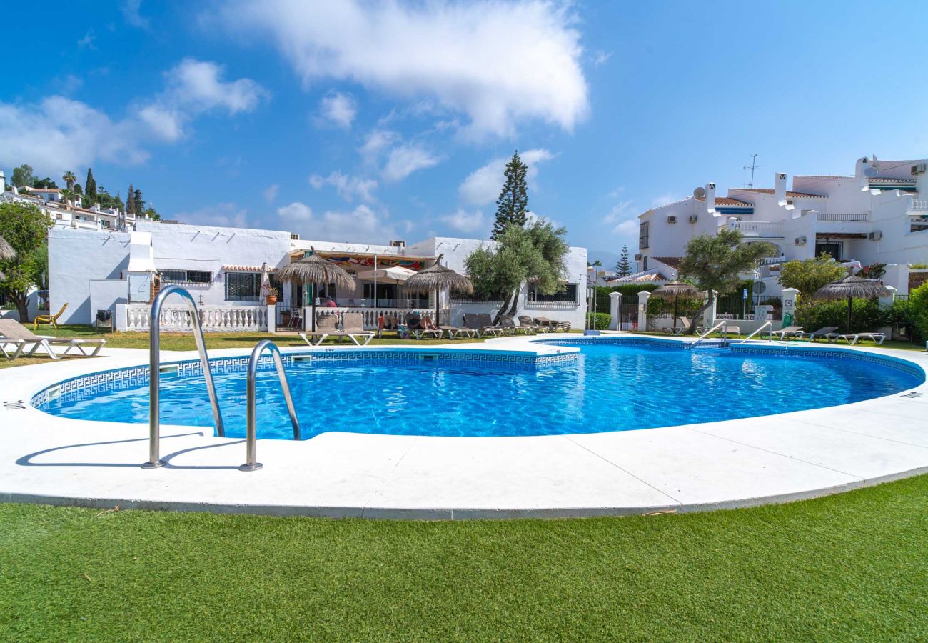 Appartamento a Nerja - Ferienwohnung Tropicana 6C in Nerja mit Meerblick