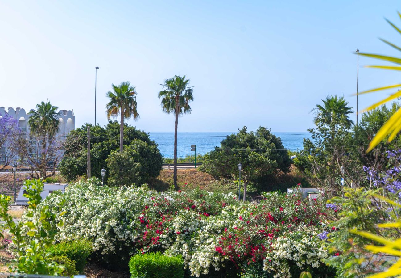 Appartamento a Nerja - Ferienwohnung Tropicana 6C in Nerja mit Meerblick