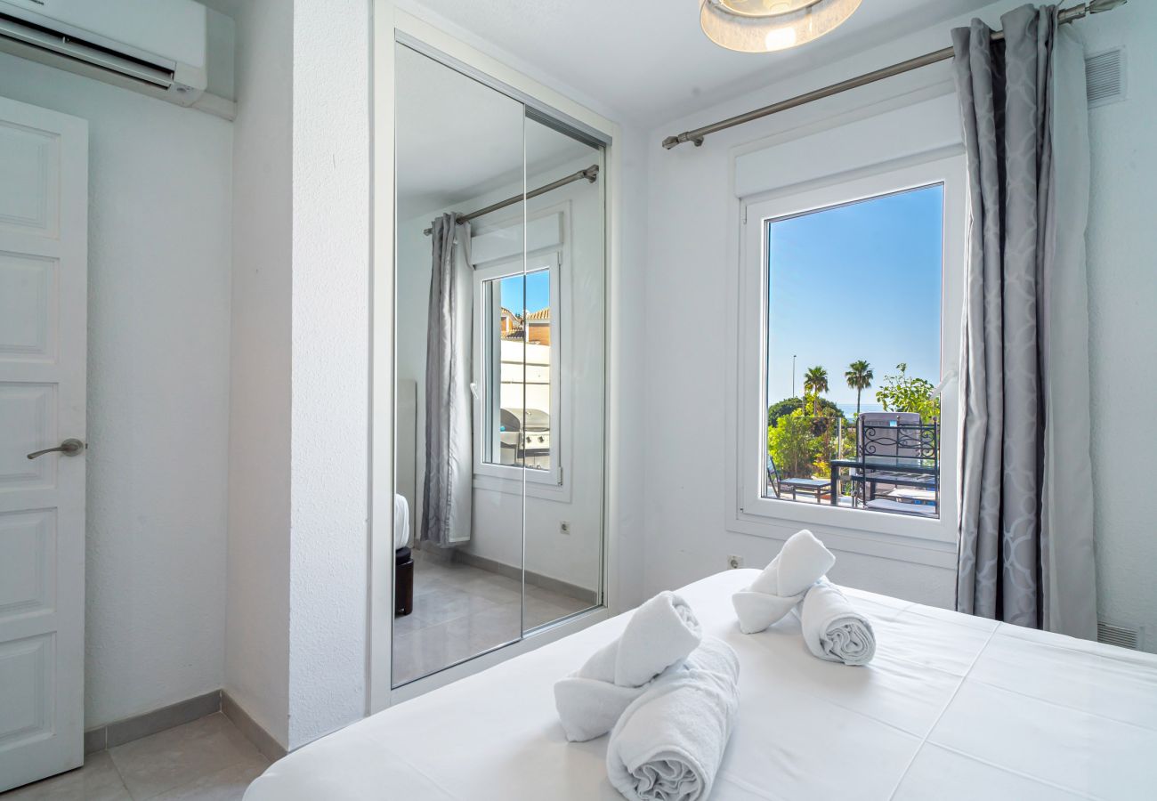 Appartamento a Nerja - Ferienwohnung Tropicana 6C in Nerja mit Meerblick