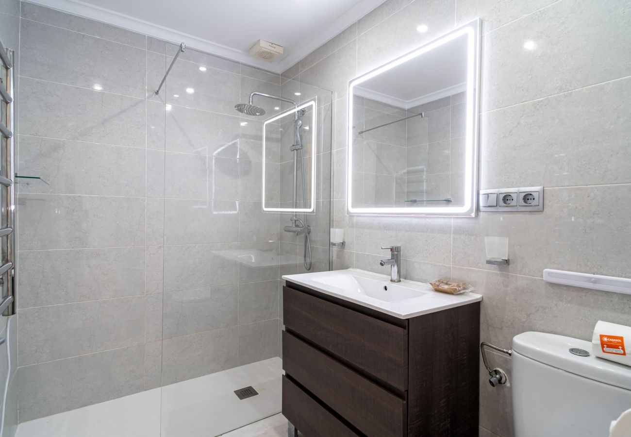 Appartamento a Nerja - Ferienwohnung Tropicana 6C in Nerja mit Meerblick
