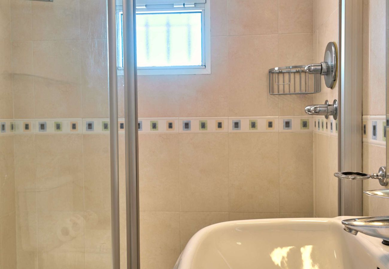 Casa a schiera a Nerja - Casablanca 9: Maisonette mit Terrassen auf mehreren Ebenen, Meerblick und Sonnenuntergang