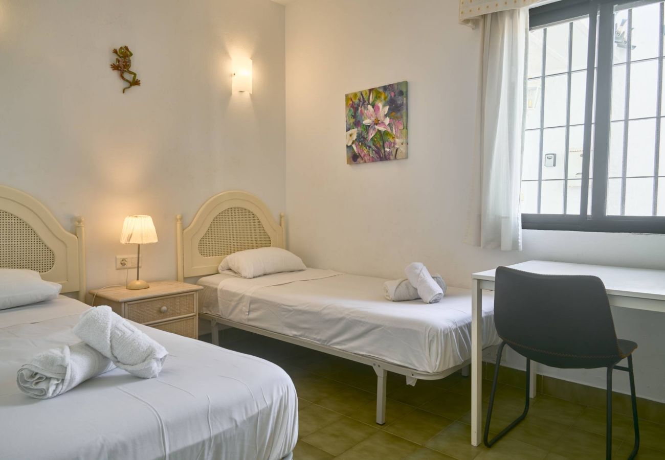 Casa a schiera a Nerja - Casablanca 9: Maisonette mit Terrassen auf mehreren Ebenen, Meerblick und Sonnenuntergang