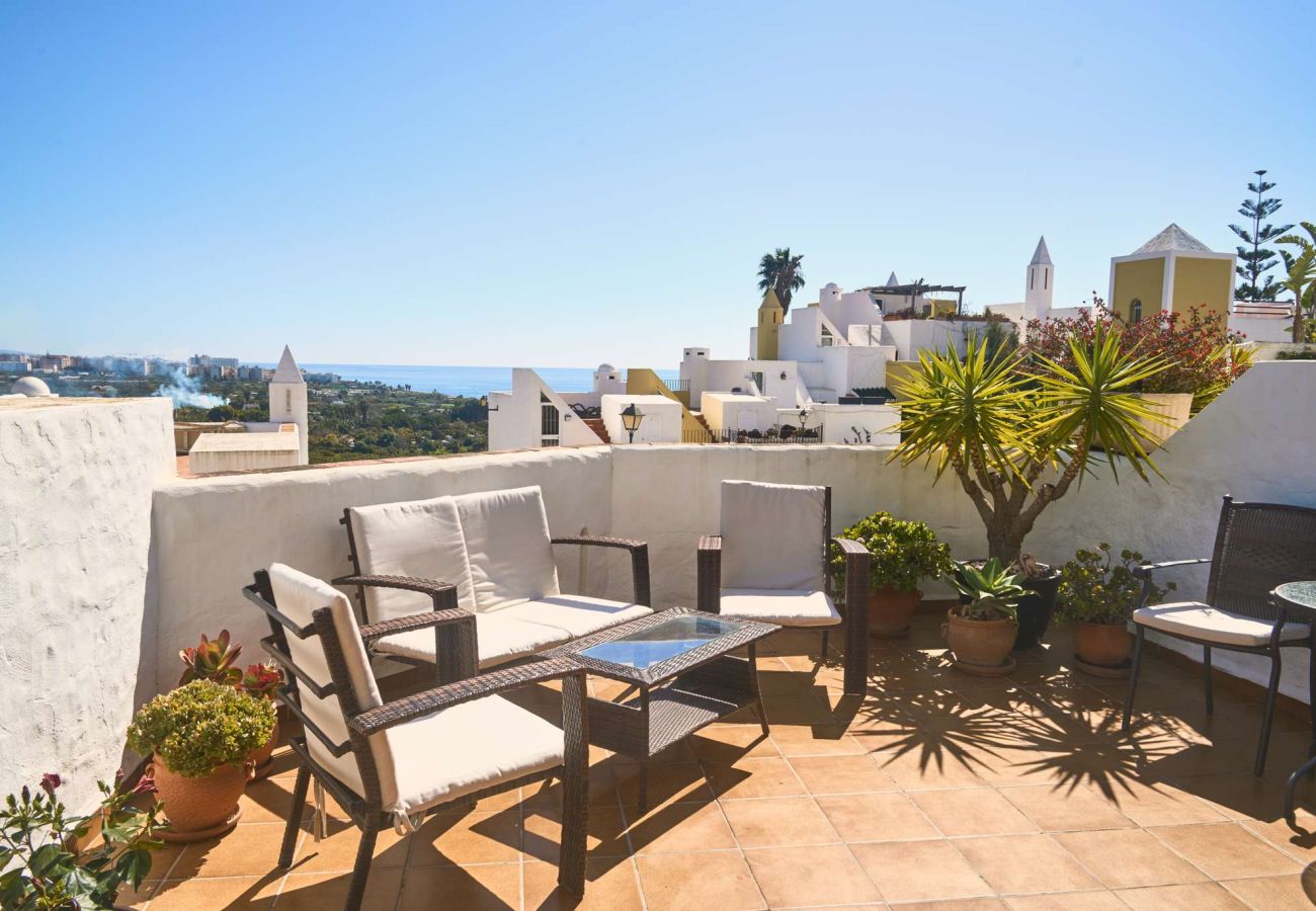Casa a schiera a Nerja - Casablanca 9: Maisonette mit Terrassen auf mehreren Ebenen, Meerblick und Sonnenuntergang