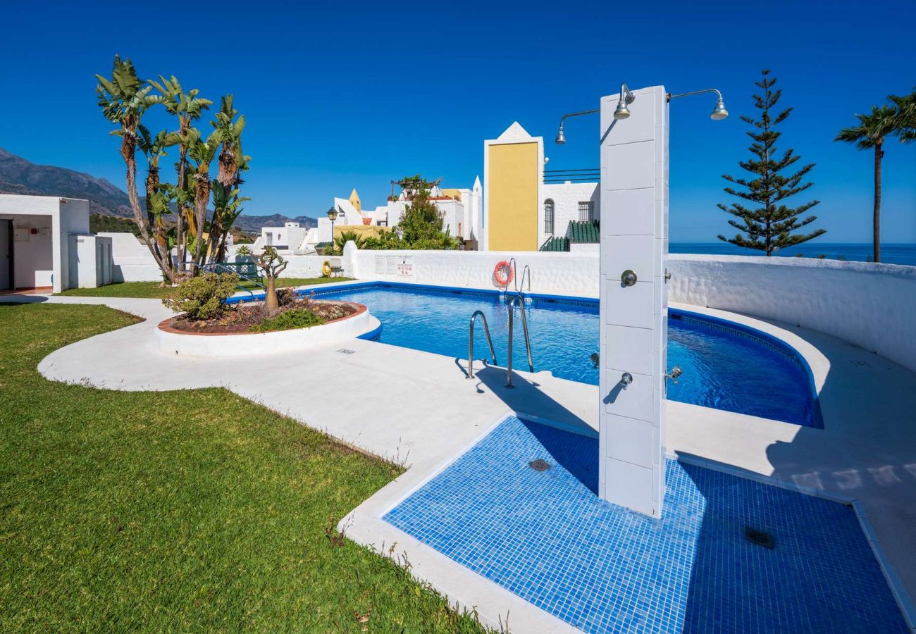 Casa a schiera a Nerja - Casablanca 9: Maisonette mit Terrassen auf mehreren Ebenen, Meerblick und Sonnenuntergang