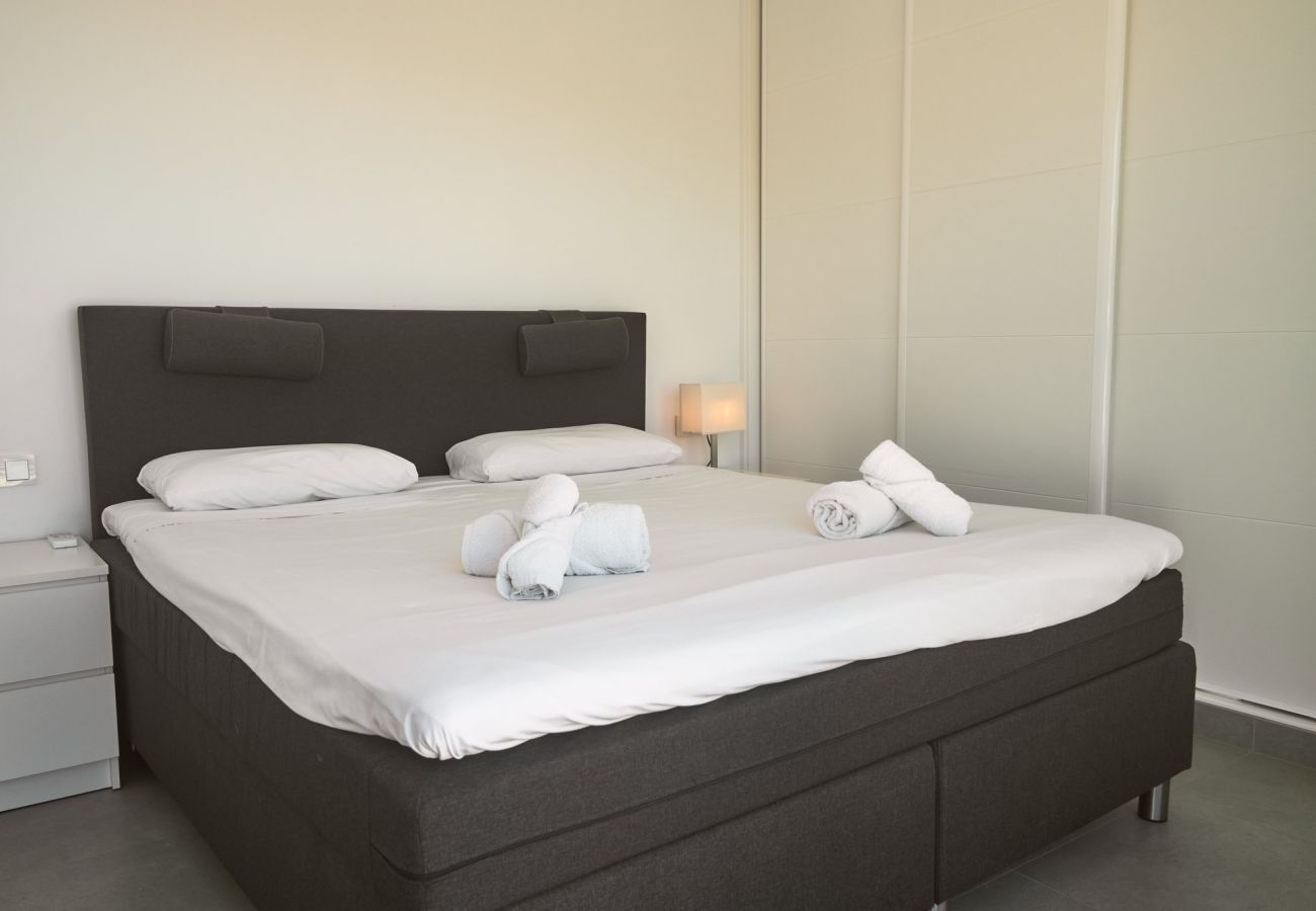 Appartamento a Nerja - Penthouse Balcón del Mar D4: 3 Terrazze e Piscina Riscaldata