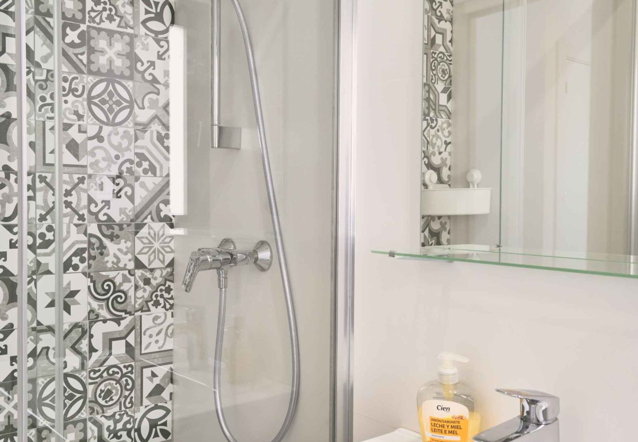 Appartamento a Nerja - Penthouse Balcón del Mar D4: 3 Terrazze e Piscina Riscaldata