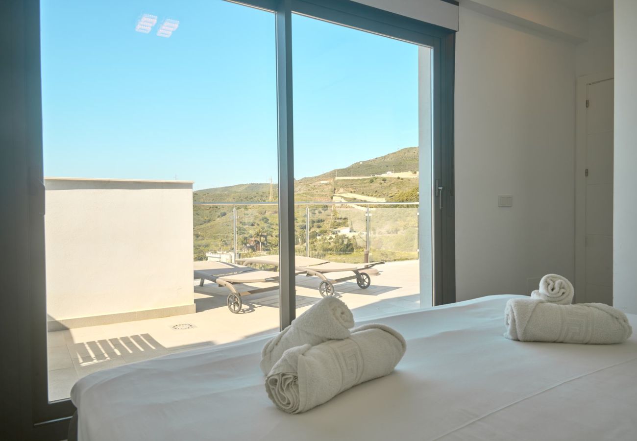 Appartamento a Nerja - Penthouse Balcón del Mar D4: 3 Terrazze e Piscina Riscaldata