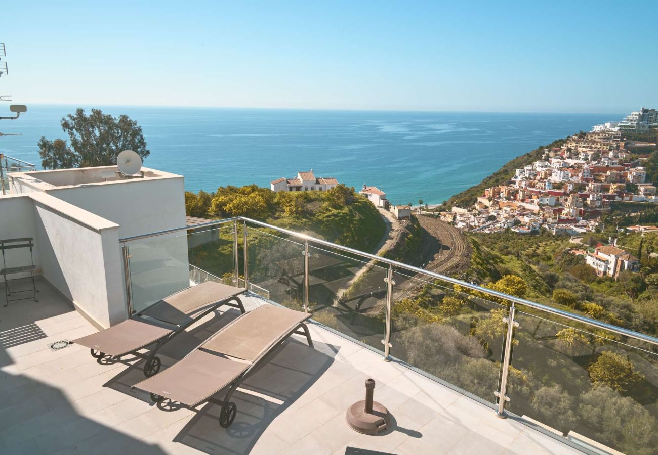 Appartamento a Nerja - Penthouse Balcón del Mar D4: 3 Terrazze e Piscina Riscaldata