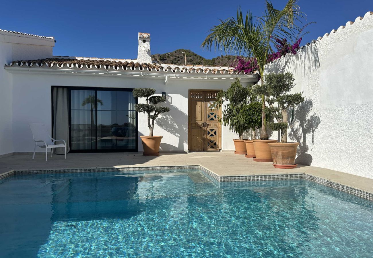 Villa a Nerja - Villa Jackson (La Casita): Villa con piscina privata a Fuente del Badén, Nerja