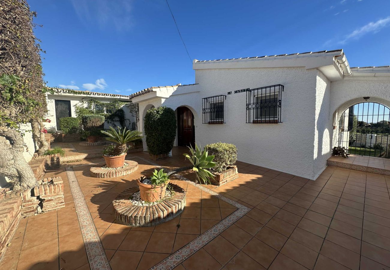 Villa a Nerja - Villa Jackson (La Casita): Villa con piscina privata a Fuente del Badén, Nerja